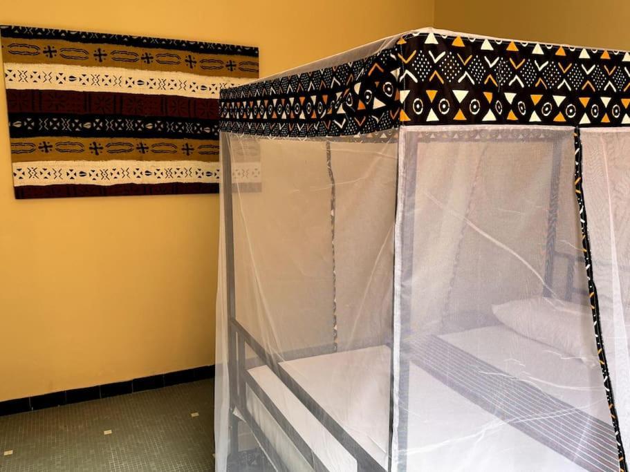 Independent Room On Island In Colonial House With Private Entrance 圣路易斯 外观 照片