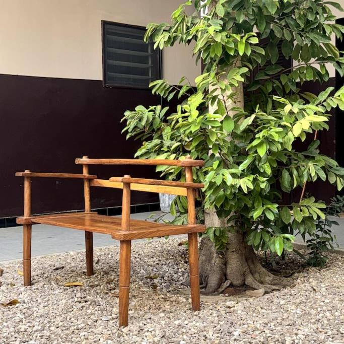 Independent Room On Island In Colonial House With Private Entrance 圣路易斯 外观 照片
